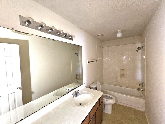 Building Photo - 13214 Arden Ridge Ln