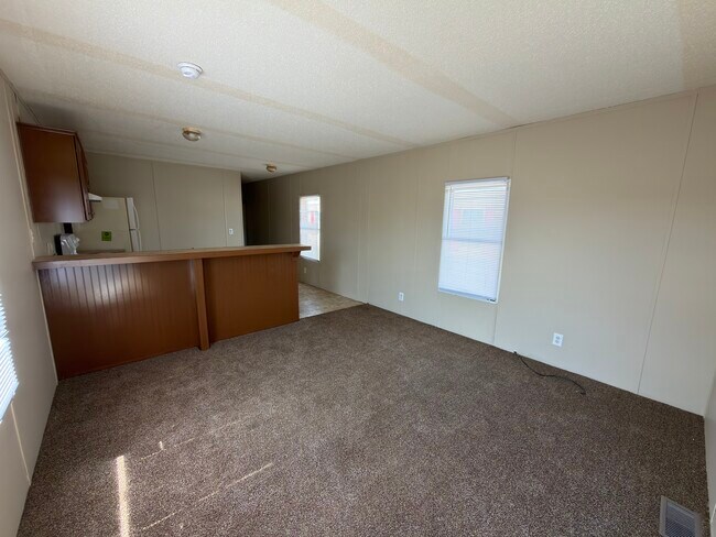 Building Photo - 25353 Nuway Ave