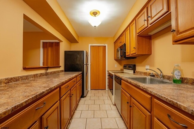 Building Photo - 254 Vail Ct