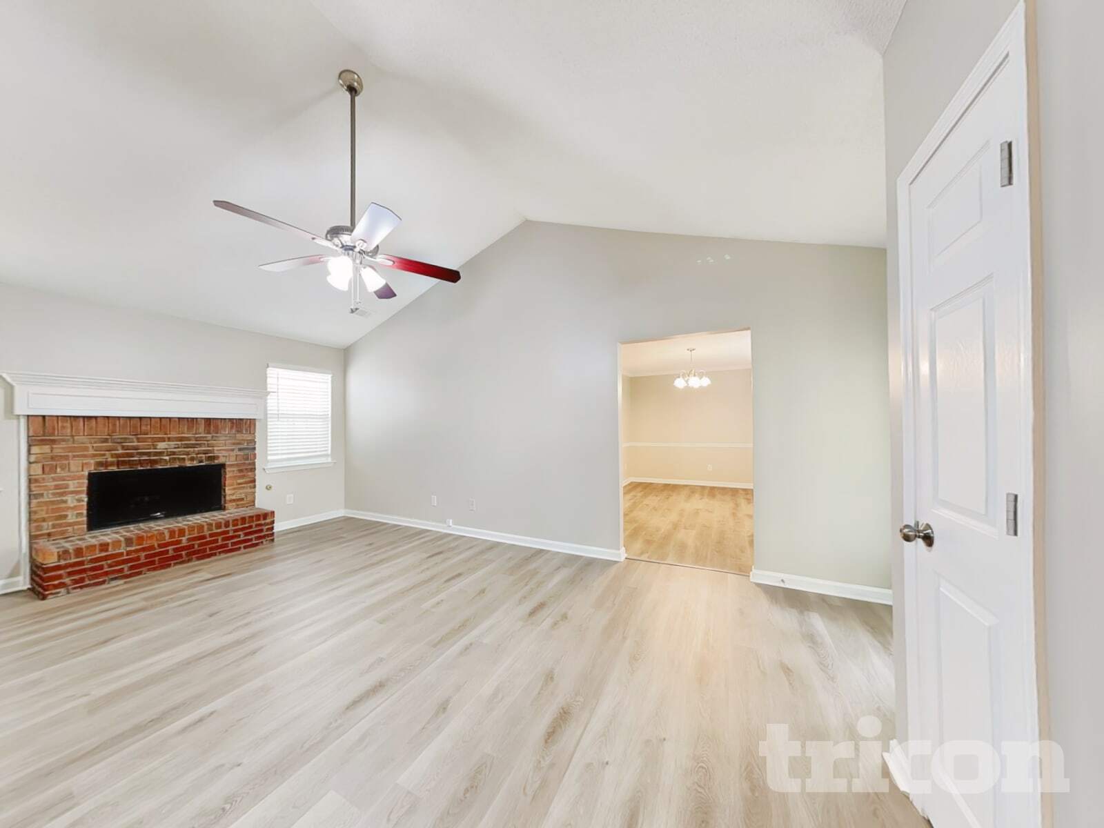 Building Photo - 207 Crystal Ct