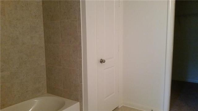 Building Photo - 6204 White Jade Dr