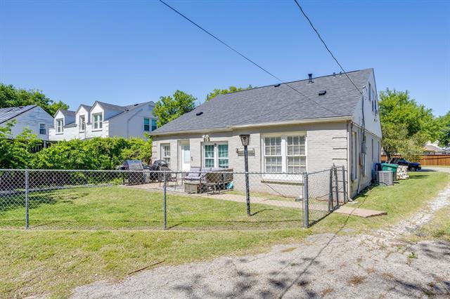 Building Photo - 2809 Benbrook Blvd