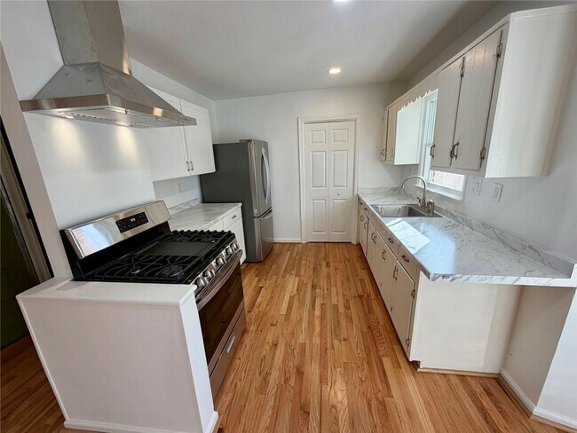 Building Photo - 1648 Hammond Woods Cir SW