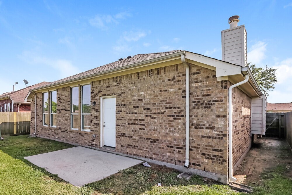 Building Photo - 4815 Chase More Dr