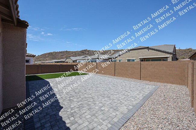 Building Photo - 3174 W Peak View Rd