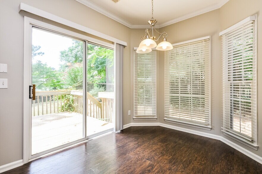 Building Photo - 7705 Hollyheight Ln