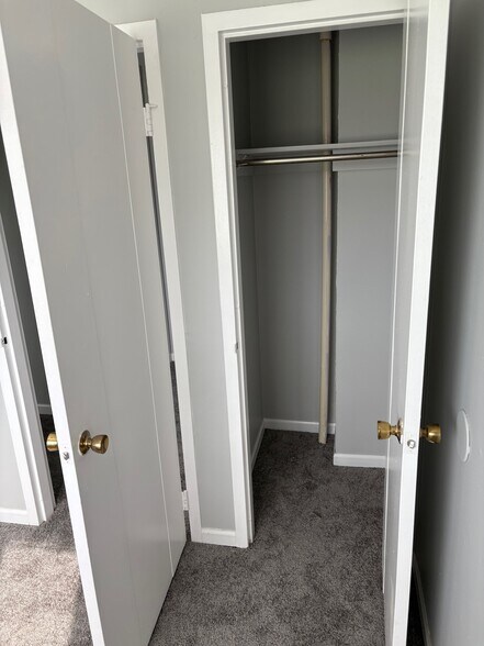 Building Photo - 205 Buckeye Cir