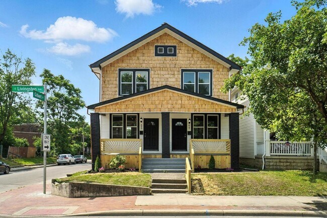 Building Photo - 887-889 E Livingston Ave