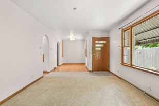 Building Photo - 1826 Schlimgen Ave