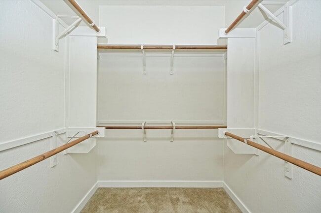 Building Photo - 2101 Rivers Edge Way