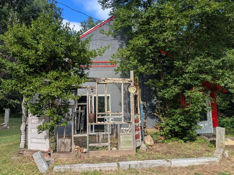 Building Photo - 115 Garvins Falls Rd
