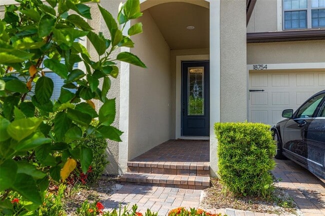 Building Photo - 18754 Birchwood Groves Dr