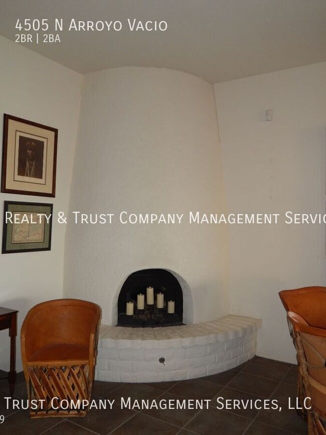 Building Photo - 4505 Arroyo Vacio