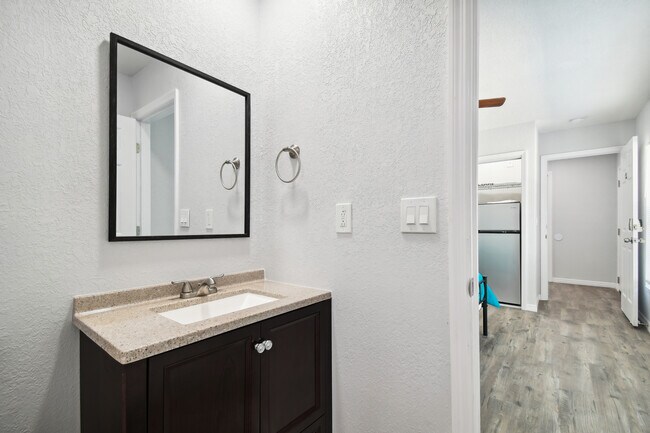 Primary Photo - 1051 Dogwood Dr