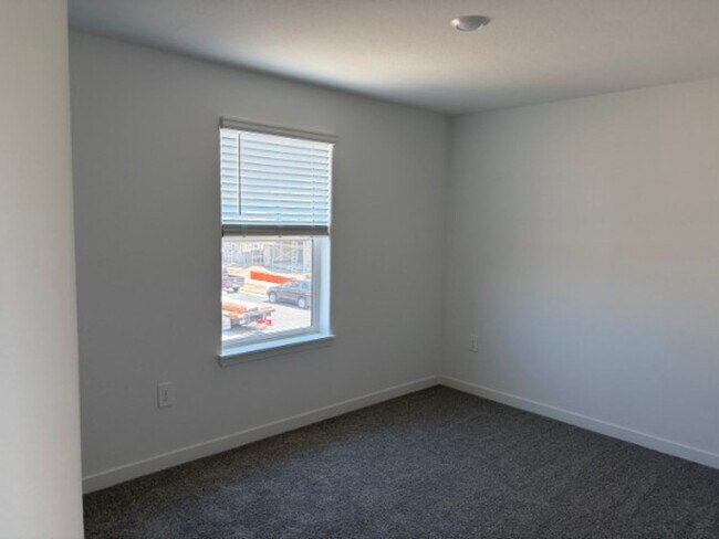 Building Photo - 3501 Eventide Ave