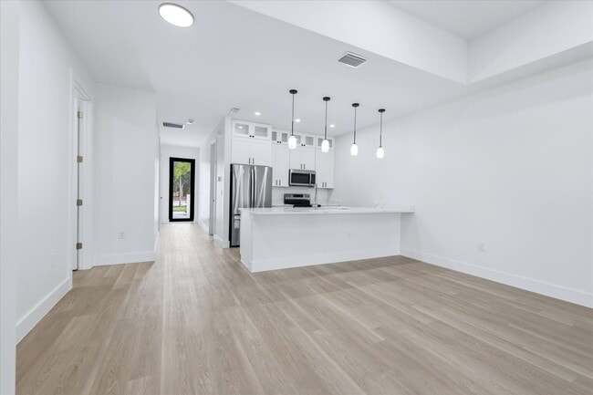 Building Photo - Luxury Duplex for Rent in Burnt Store Meadows, Punta Gorda**Reduced Rental Period Incentive**