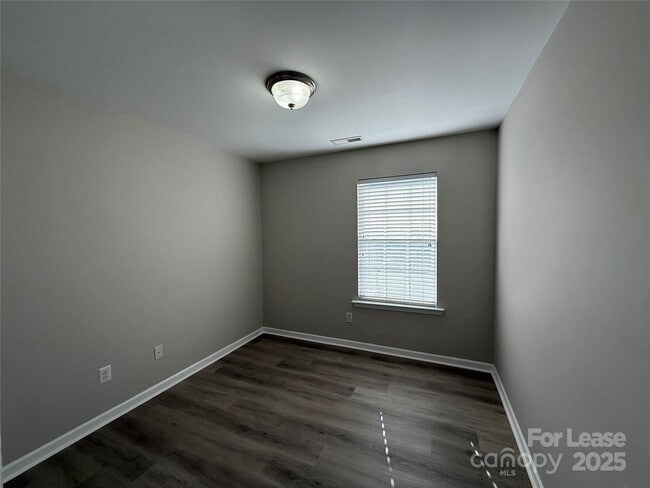 Building Photo - 10531 Trolley Run Dr