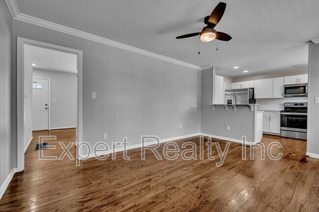 Building Photo - 1064 Caribbean Cir