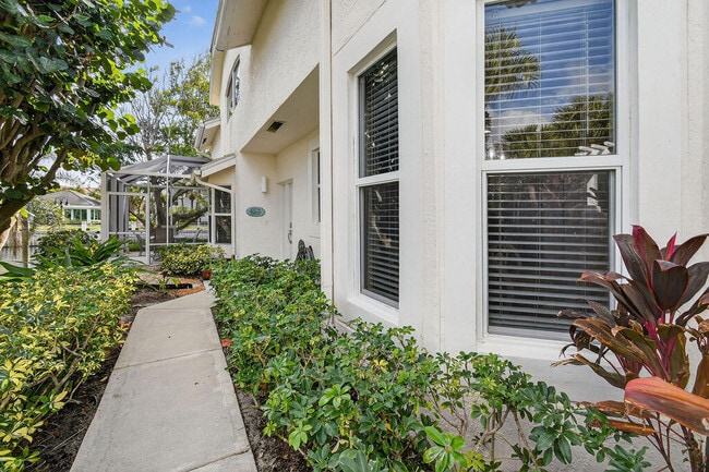 Building Photo - 2074 Mainsail Cir