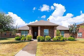 Building Photo - 1112 Hiddencreek Dr