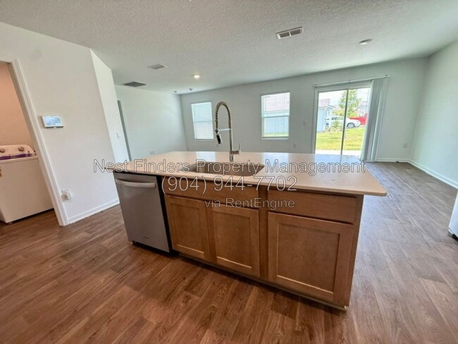 Building Photo - 448 Orellana Rd
