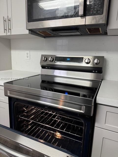 Building Photo - 1140 Sorrento Dr