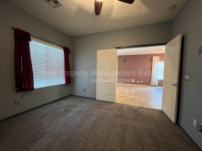 Building Photo - 2825 E Trigger Way