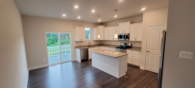 Building Photo - 35169 Wright Way