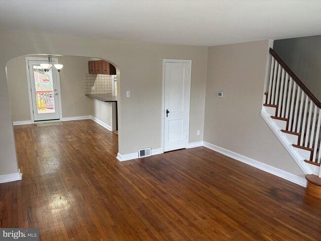 Building Photo - 2804 Belmont Ave