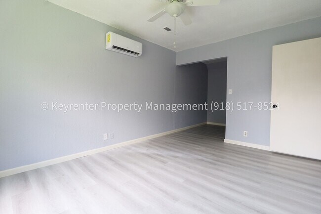 Building Photo - 1609 S Chestnut Ave