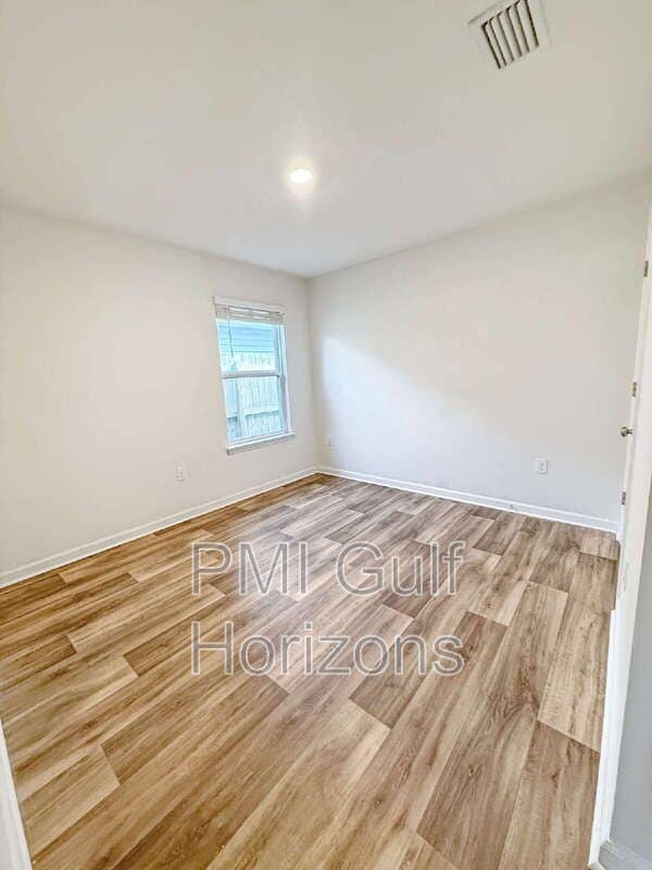 Building Photo - 7469 Steeplechase Blvd