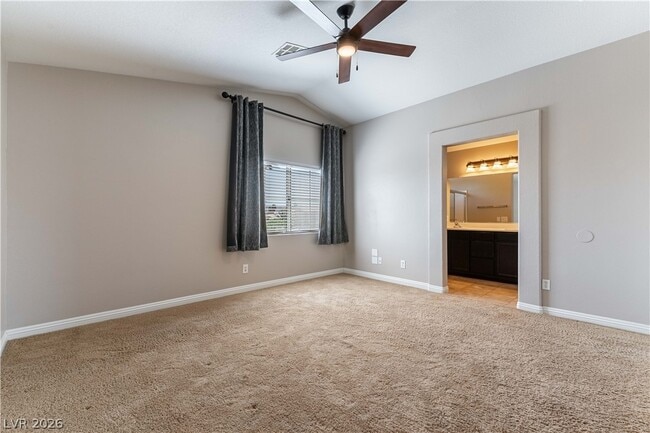 Building Photo - 688 Emerald City Ave