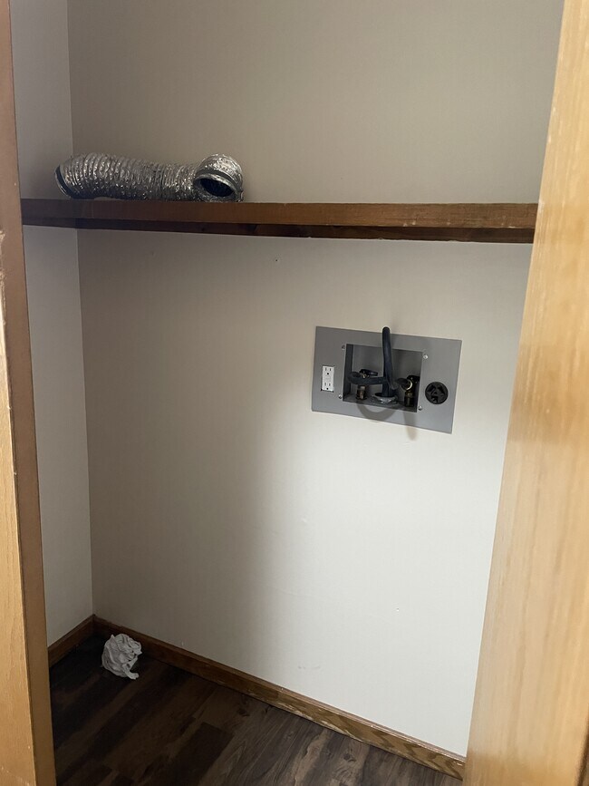 Building Photo - 1703 Heritage Ln