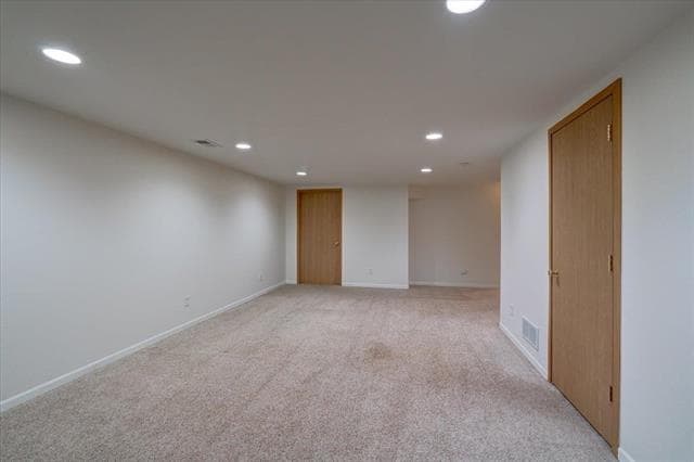 Building Photo - 3020 Selkirk Dr