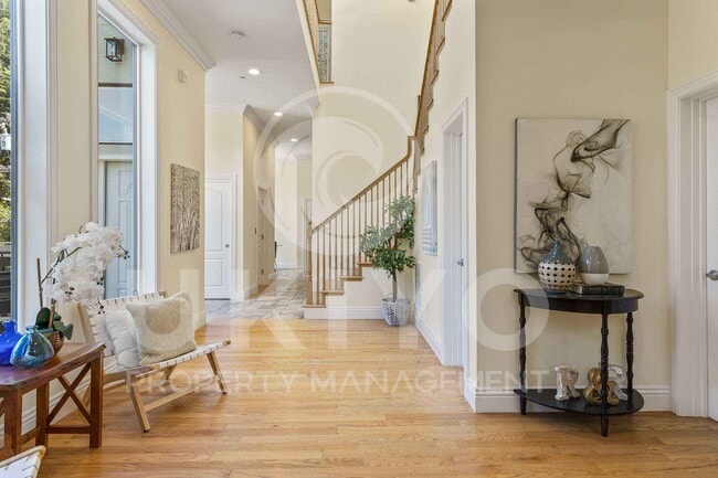 Building Photo - 6588 Longwalk Dr