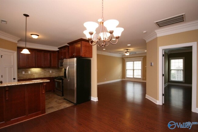 Building Photo - 231 Grove Village Way
