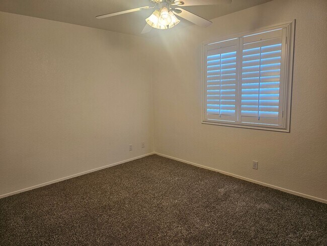 Building Photo - Unfurnished Long Term Pool & Spa