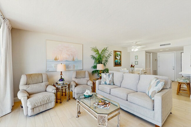 Building Photo - 26300 Hickory Blvd