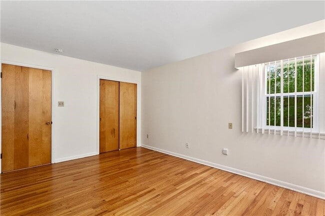 Building Photo - 1201 N Woolsey Ave