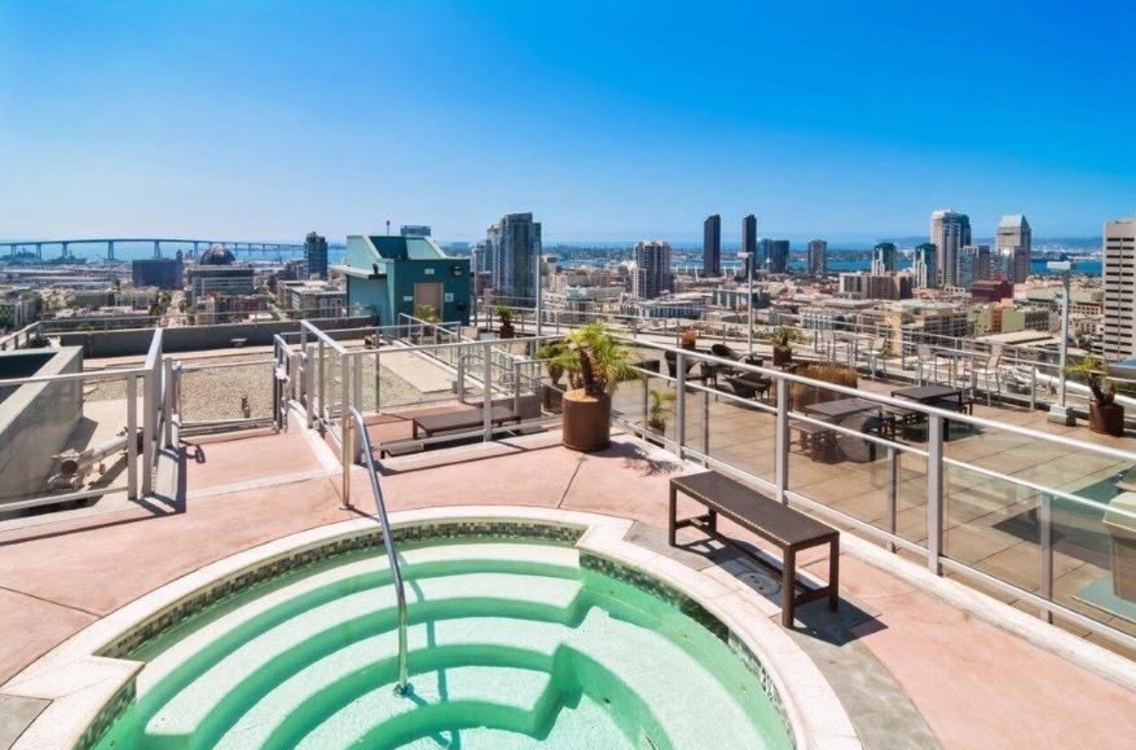 Building Photo - 1080 Park Blvd