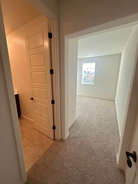 Building Photo - 5481 Dunnigan Hills Ln