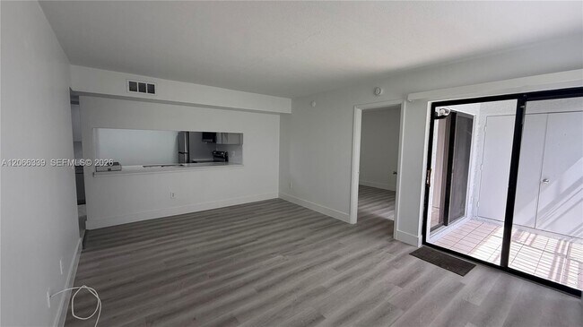 Building Photo - 2750 W 63rd Pl
