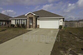 Building Photo - 1005 Enclave Cir
