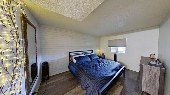 Building Photo - 6800 E Tennessee Ave