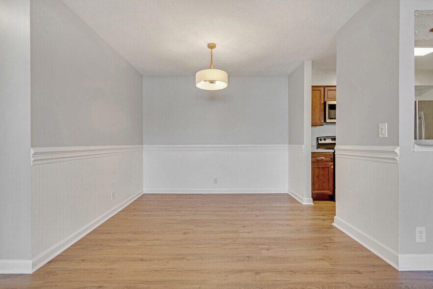 Dining Area - 151 N Timber Dr