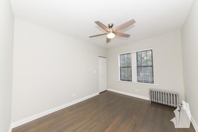 Building Photo - 1 bedroom in Chicago IL 60625