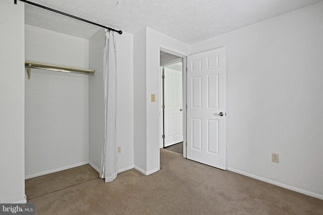 Building Photo - 1646 Barnstead Dr