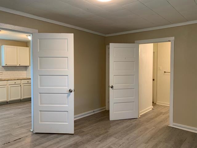 Building Photo - 500 E Heron St