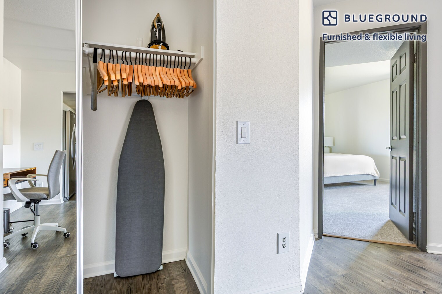 Building Photo - 10983 Bluffside Dr