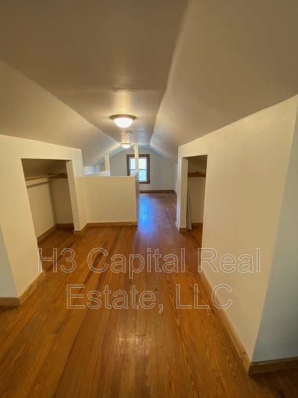 Building Photo - 709 Payne St